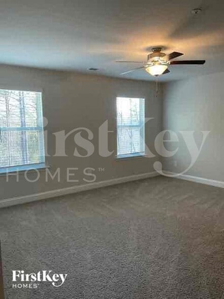 Building Photo - 2031 Cypress Village Dr NW