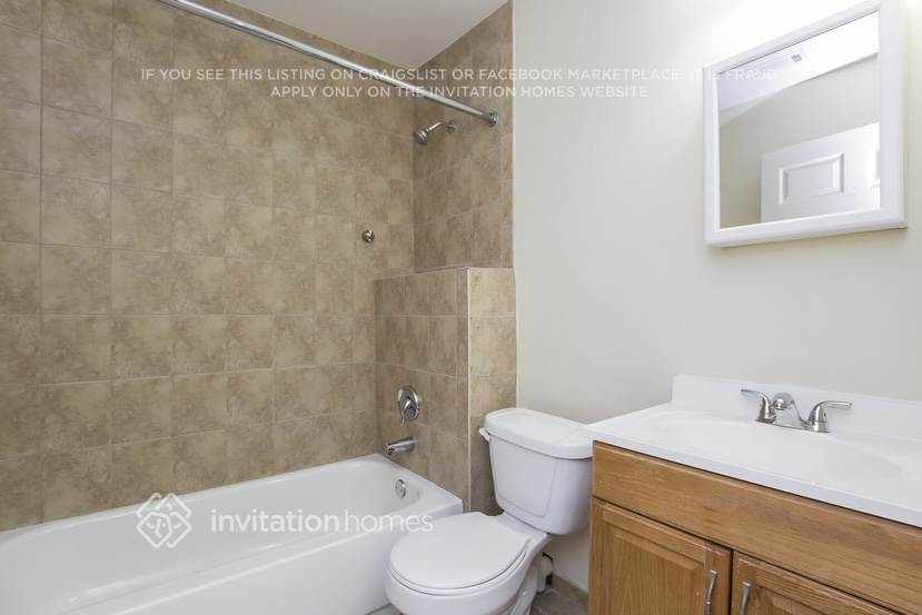 Building Photo - 905 Rafington Dr