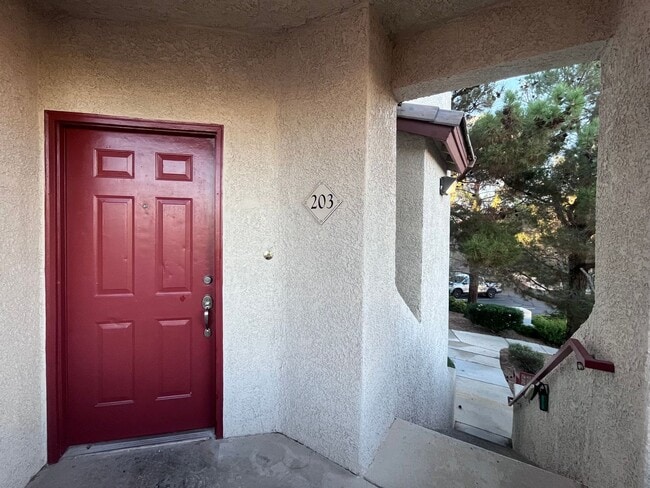 Building Photo - COMING SOON!! CUTE 3 BD/2BA CONDO LOCATED ...