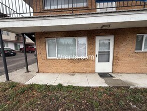 Building Photo - $750 off Move in Special - 2 Bed/1 Bath Cheney EWU