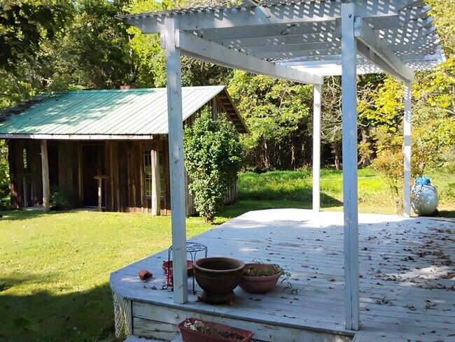 Building Photo - 8322 Chatham Church