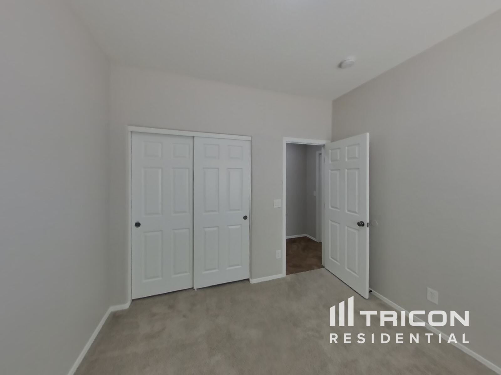 Building Photo - 8809 W Gardenia Ave