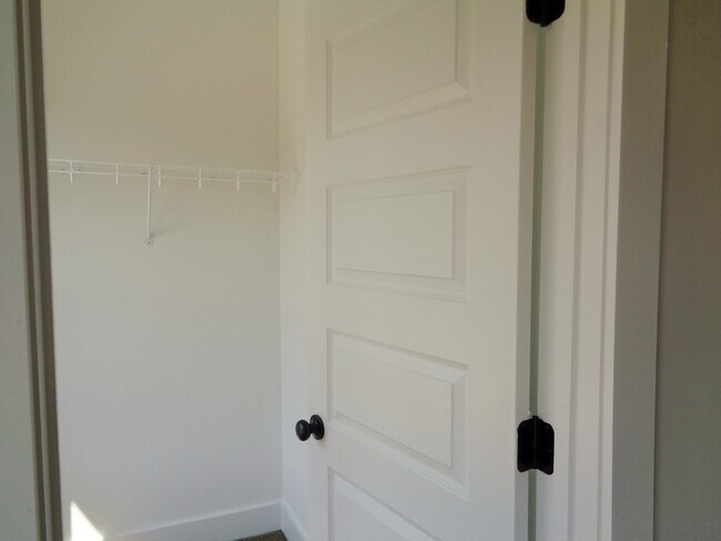 Building Photo - Beautiful Home for Rent in Tuscaloosa... Available to View with 48-hour Notice!!!