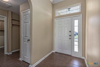 Building Photo - 5610 Alexandria Dr
