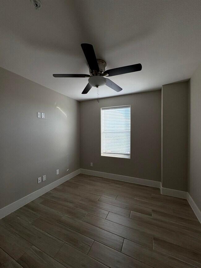 Building Photo - 8218 Casa Verde Rd