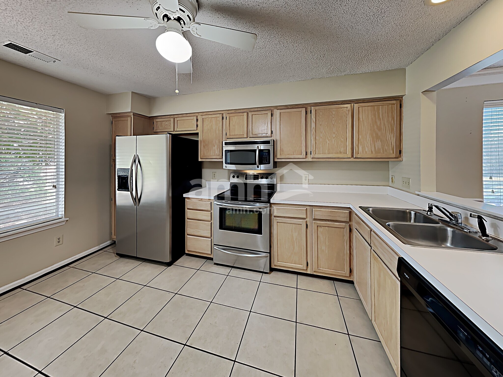 Building Photo - 9319 Cedar River Rd