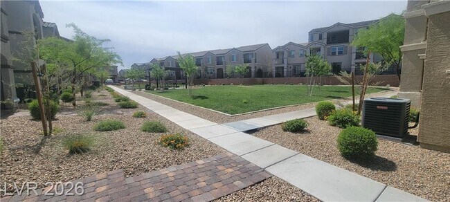 Building Photo - Brand-New Juniper Hills Townhome with 4 Bedrooms, Loft & Dual Balconies