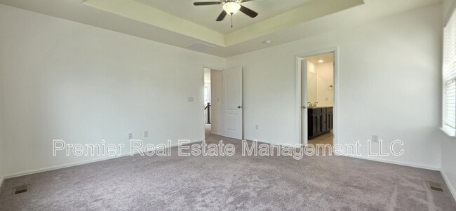 Building Photo - 15139 Chicago St