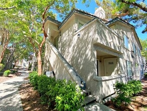 Building Photo - 3061 Key Largo Dr