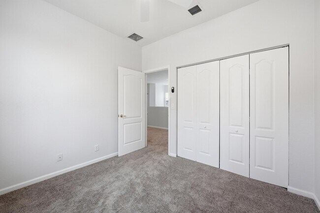 Building Photo - 5601 Spanish River Rd