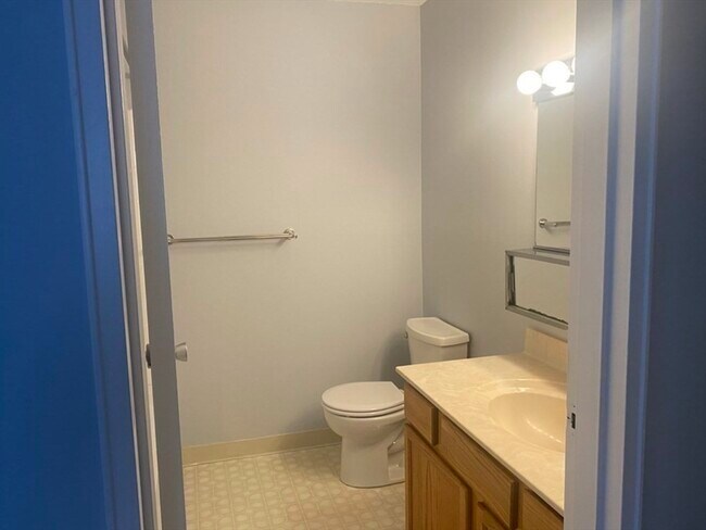 Building Photo - 59 Village Brook Ln