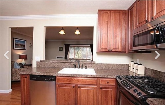 Building Photo - 920 Eudora St