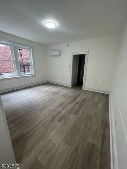 Building Photo - 412-416 Bloomfield Avenue Unit 22