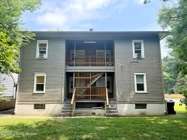 Building Photo - 3204 W Kentucky St