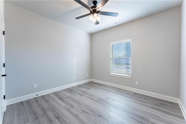 Building Photo - 2312 John W Montgomery Cir