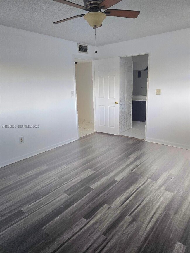 Building Photo - 9626 W McNab Rd