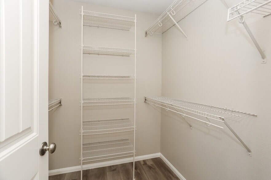 Building Photo - 7818 N Tay River Ct