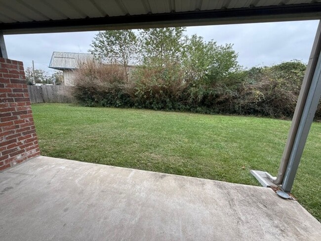 Building Photo - 2520 Crockett St