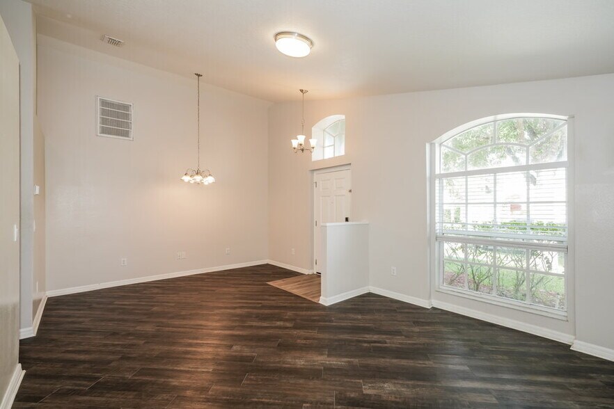 Building Photo - 6410 Buckhead Ct