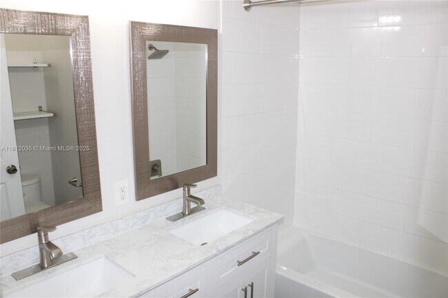 Building Photo - 1342 Crossbill Ct