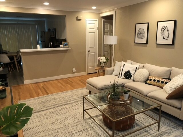 Building Photo - 67 Kuhl Ct