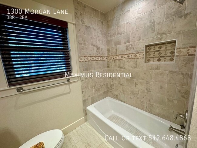 Building Photo - 1300 Morgan Ln