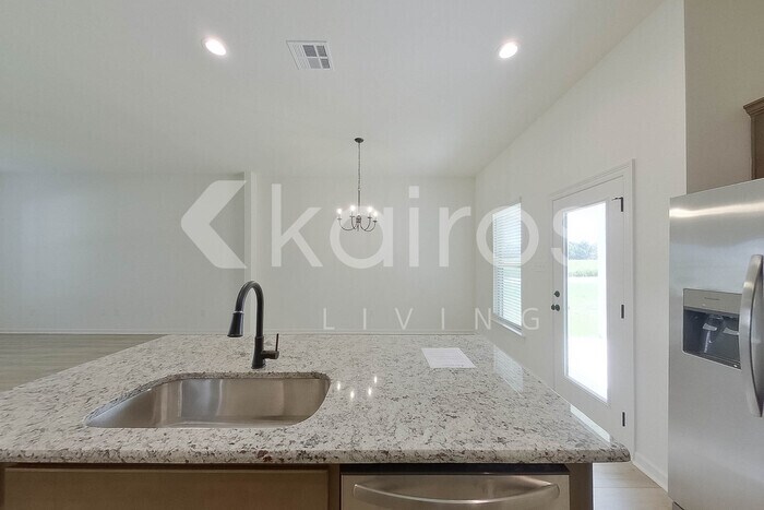 Building Photo - 101 Acoustic Lane