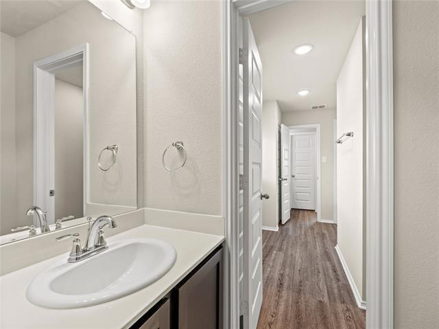 Building Photo - 8998 Delway Dr