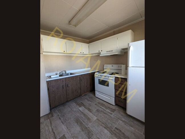 Building Photo - Charming 2 Bed 1 Bath Home in Buhl – Private Parking & Pet Friendly!