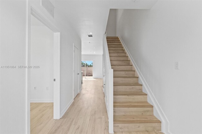 Building Photo - 170 NW 158th St