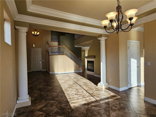 Building Photo - 5604 Pacesetter St