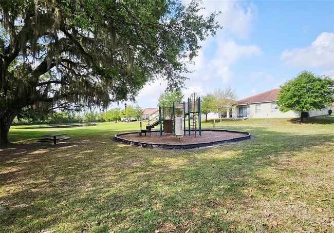 Building Photo - 3102 Camino Real Dr N