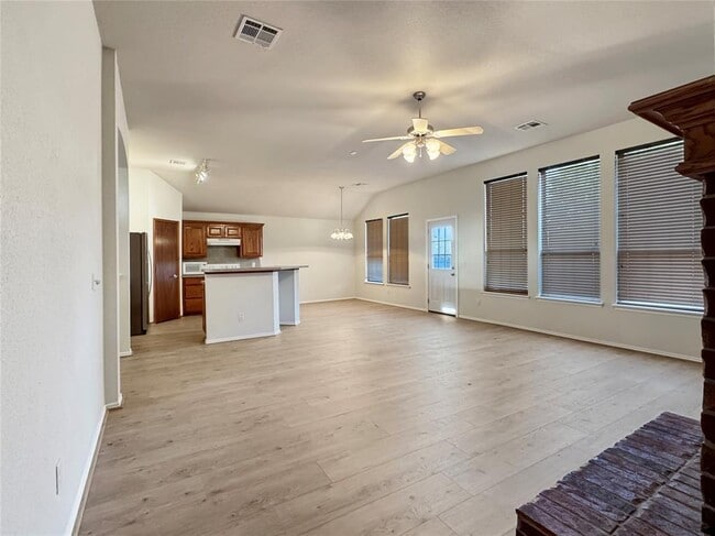 Building Photo - 14021 Harvest Cir