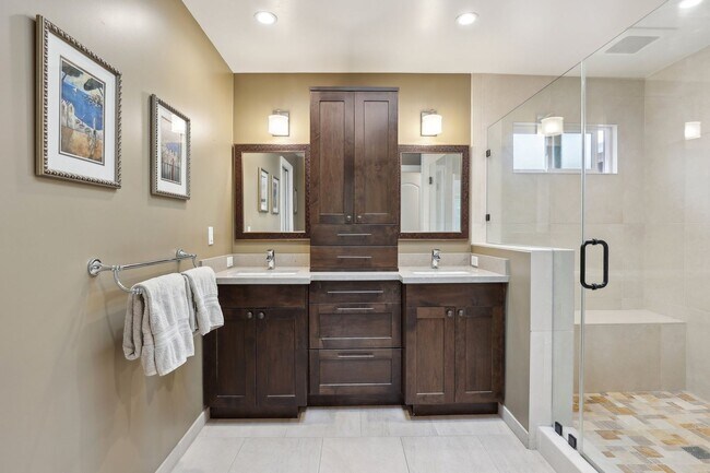 Building Photo - Single-Level Three-Bedroom Retreat in Napa...