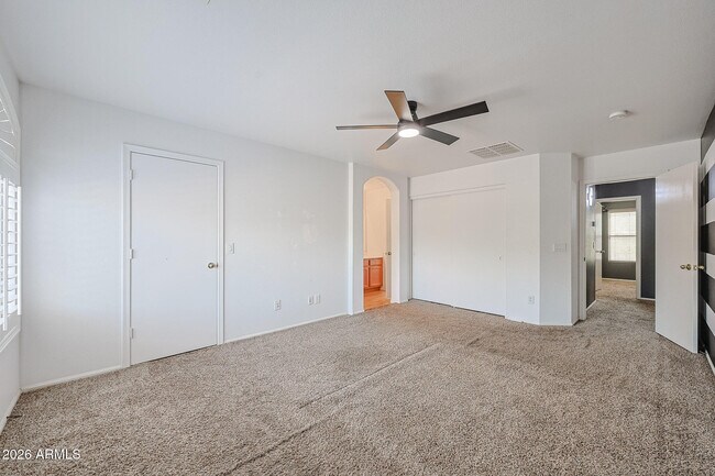 Building Photo - 5245 N 125th Ave