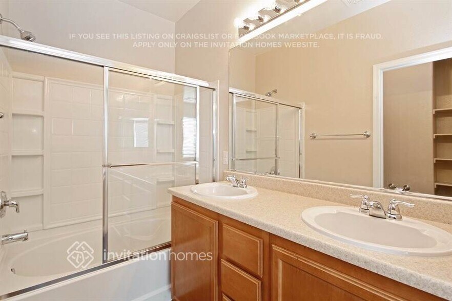 Building Photo - 2117 Puffer Beach Ct