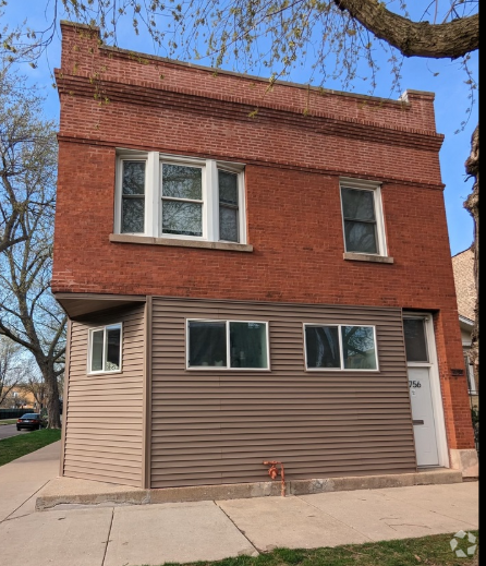 Building Photo - 3756 W Windsor Ave