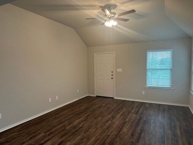 Building Photo - Bryan - 3 bedroom - 2 bath - 2 car garage - fenced in back yard - Brand New House - very new to B...