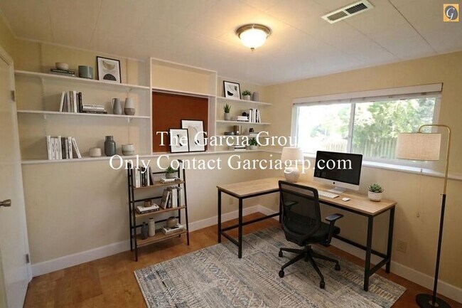 Building Photo - 20540 NW Highland Ct