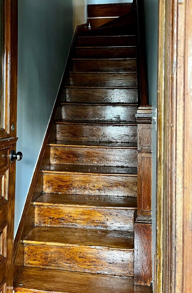 Building Photo - 135 Sherman Pl