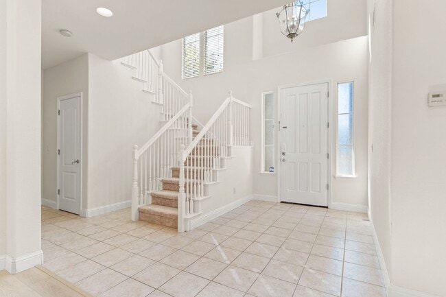 Building Photo - 3311 Montevideo Dr