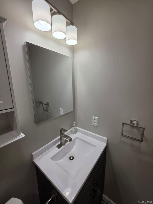 Building Photo - 2104 Cherry Hill Dr