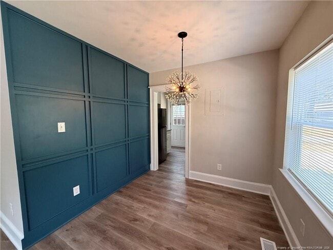 Building Photo - 122 Kensington Cir