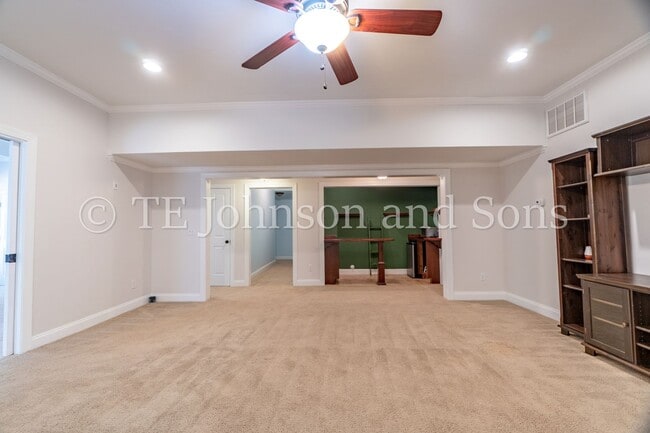 Building Photo - Luxury Living in Lewisville