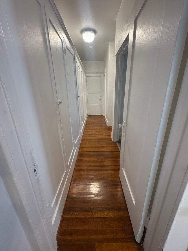 Hallway with tons of storage - 6200 De Longpre Ave