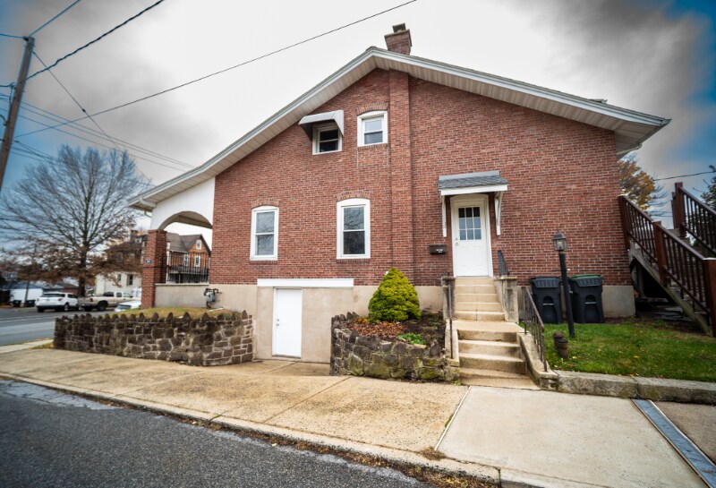 Building Photo - 360 Nutt Rd