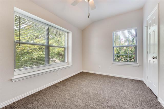 Building Photo - 510 Kingscote Ct