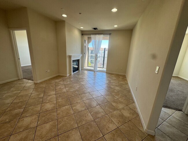 Building Photo - BEAUTIFUL TOP FLOOR CONDO AT THE TERRACES IN DUBLIN RANCH!!!