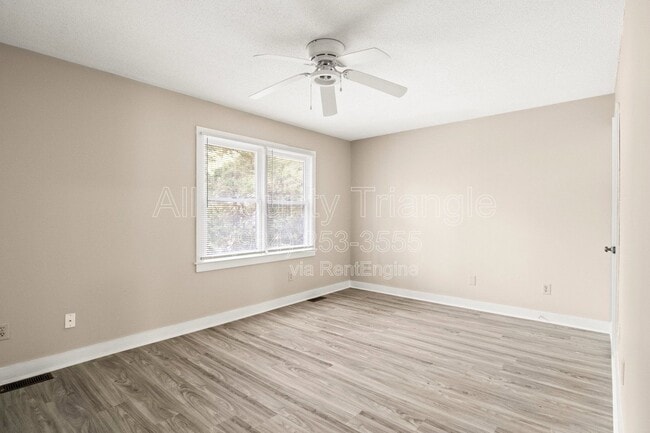 Building Photo - 1619 Budwood Dr