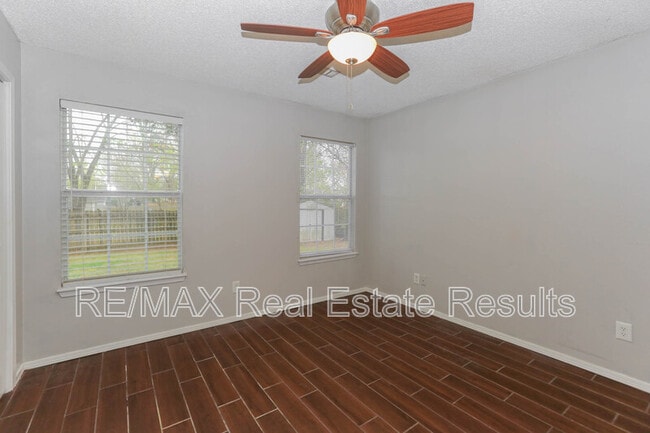 Building Photo - 3235 W Wildflower St